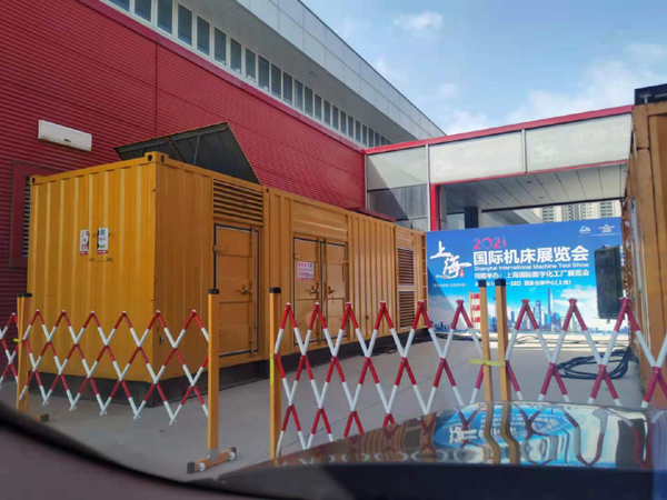 四方台发电车出租-发电机无电压或电压太低怎么办？